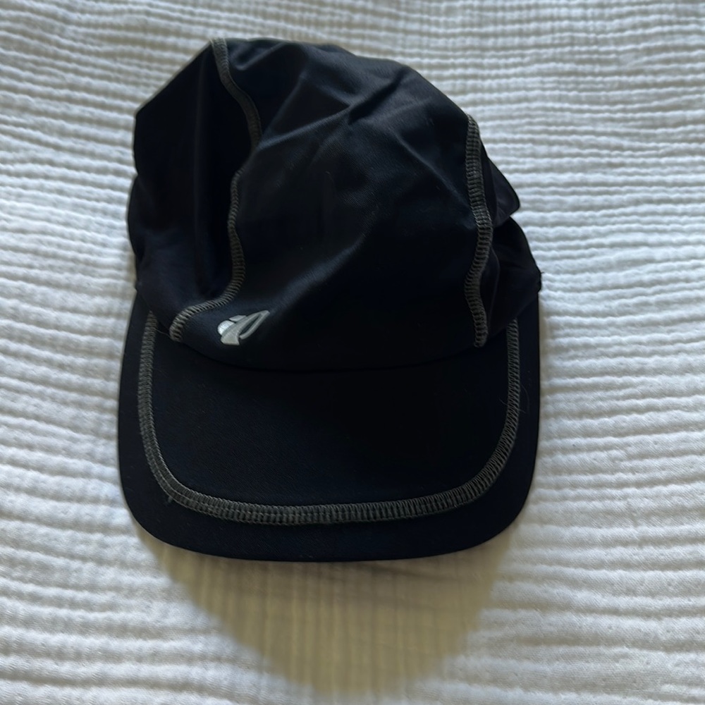 NWOT Men’s Pearl Izumi Tech Hat